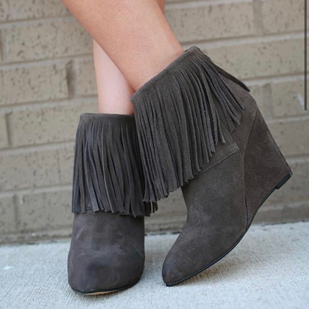 Chinese laundry fringe grey bootie wedge sz 9.5